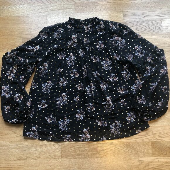 URBAN Romantics Tops - Urban Romantics Black Floral Top Mockneck Metallic Gold Puff Sleeve Small